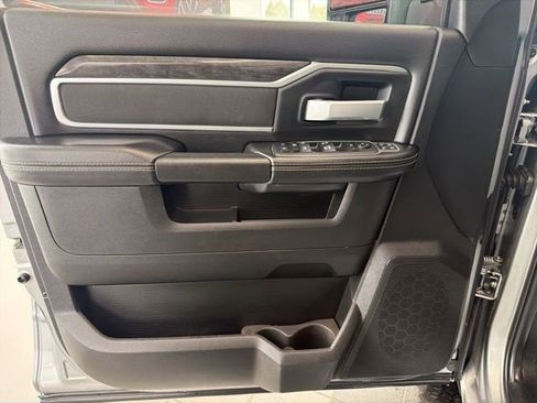 Used 2024 RAM 2500 Big Horn image 17