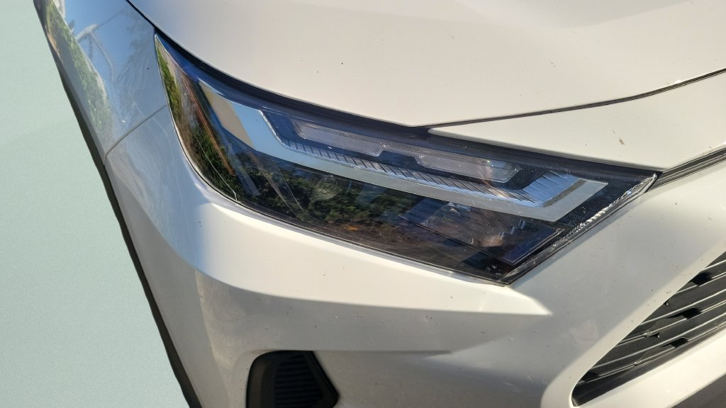 Used 2025 Toyota RAV4 XLE w/ Convenience Package FWD image 13