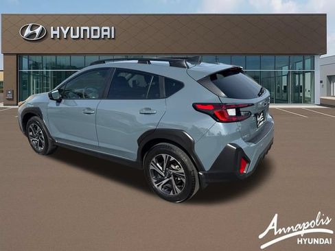 Used 2024 Subaru Crosstrek 2.0i Premium AWD/4WD image 3