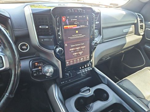 Used 2019 RAM 1500 Laramie AWD/4WD image 19