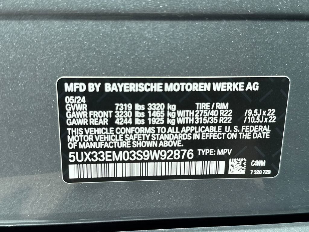 Used 2025 BMW X7 M60i AWD/4WD image 49