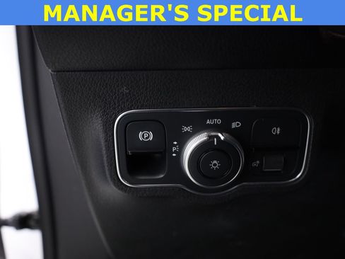 Used 2022 Mercedes-Benz GLB 250 4MATIC image 10