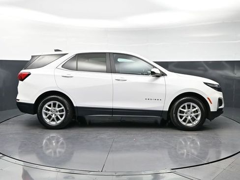 Used 2023 Chevrolet Equinox LT image 4