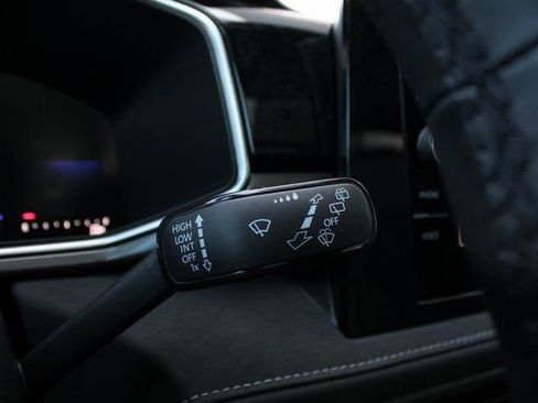 New 2025 Volkswagen Taos SE image 14