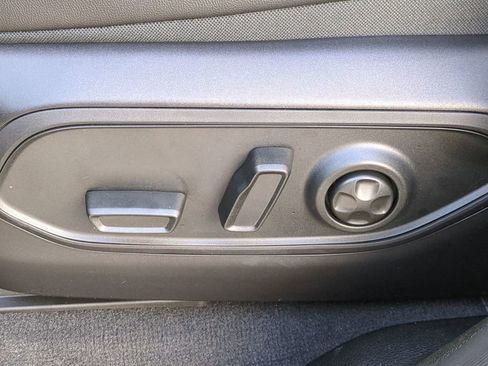 New 2025 Jeep Grand Cherokee L Limited w/ Luxury Tech Group II image 21