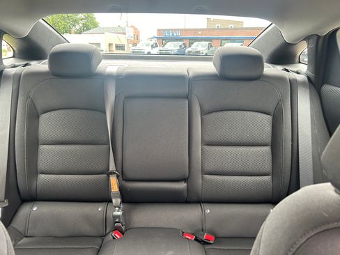 Used 2024 Chevrolet Malibu LT image 29