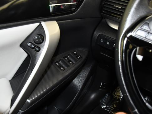 Used 2023 Mitsubishi Eclipse Cross SEL AWD/4WD image 32