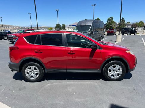 Used 2015 Toyota RAV4 LE FWD image 6