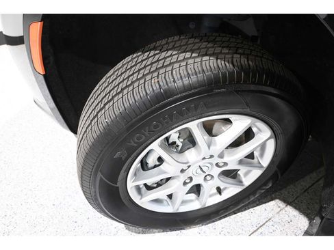 Used 2022 Chrysler Pacifica Touring-L FWD image 11