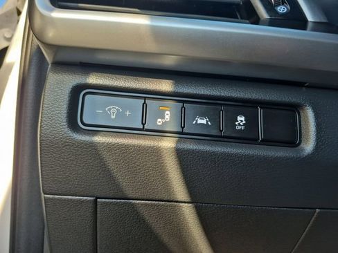 Used 2021 Kia Telluride LX image 24