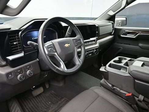 Used 2026 Chevrolet Silverado 1500 LT AWD/4WD image 11