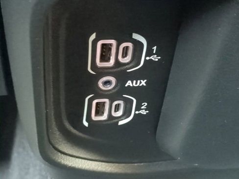 Used 2025 RAM 1500 Laramie image 21