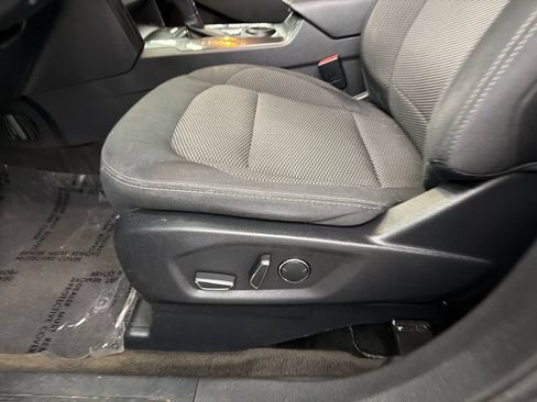 Used 2017 Ford Explorer XLT w/ Equipment Group 201A FWD image 10