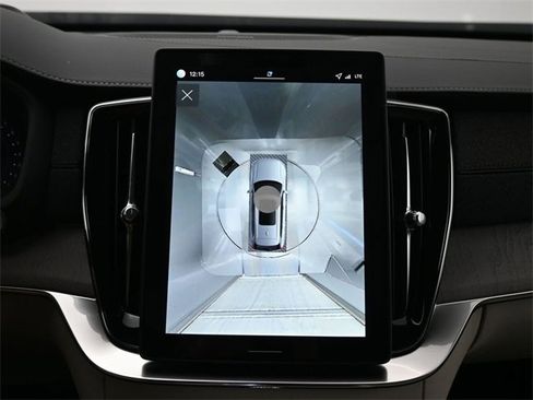 New 2026 Volvo XC90 B6 Ultra image 21