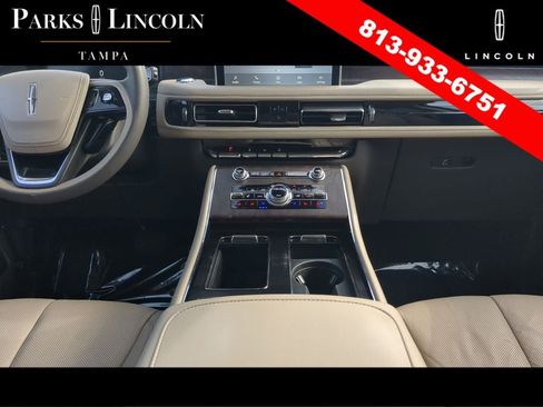 Used 2022 Lincoln Aviator Reserve w/ Elements Package Plus RWD image 13