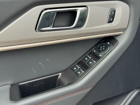 New 2026 Ford Explorer Active image 13