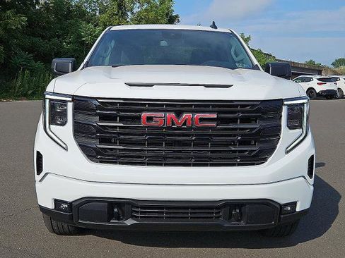 New 2026 GMC Sierra 1500 Elevation image 2