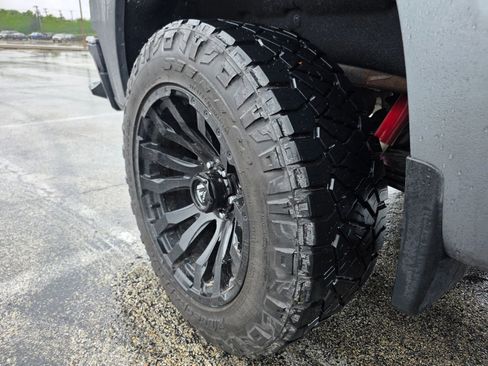 Used 2020 Chevrolet Silverado 1500 LT Trail Boss AWD/4WD image 15