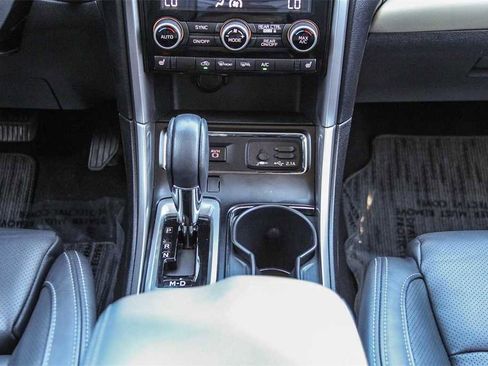 Used 2022 Subaru Ascent Limited w/ Technology Package image 14