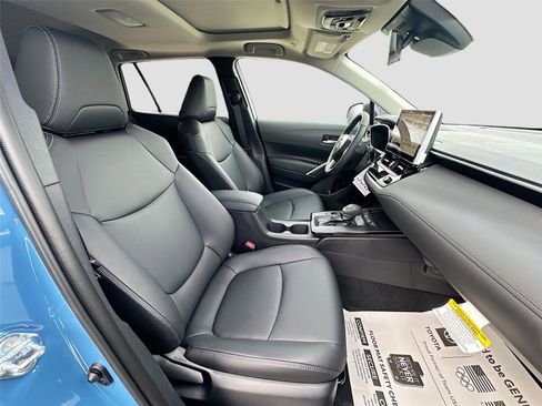 New 2026 Toyota Corolla Cross XLE image 26