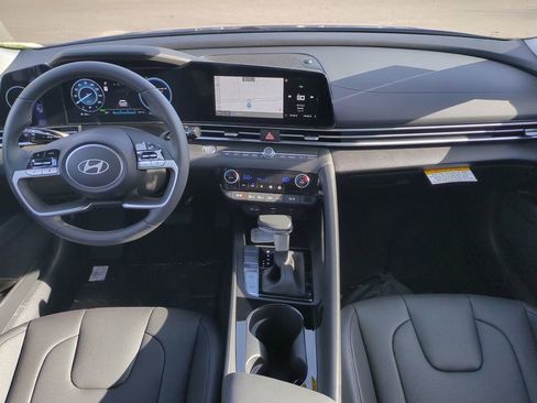 New 2026 Hyundai Elantra Limited image 16