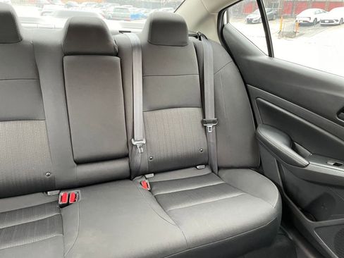 Used 2025 Nissan Altima 2.5 SV image 36