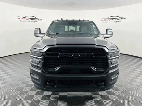 Used 2025 RAM 2500 Tradesman AWD/4WD image 3