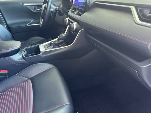 Used 2023 Toyota RAV4 XSE w/ Weather Package AWD/4WD image 18