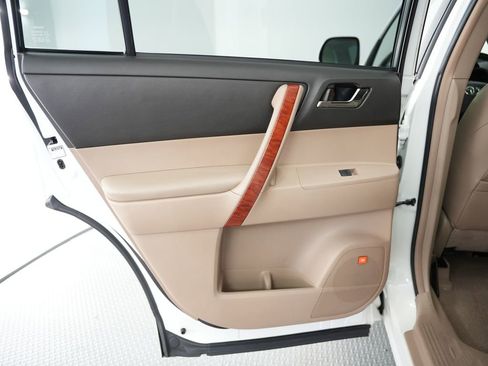 Used 2008 Toyota Highlander Limited image 37