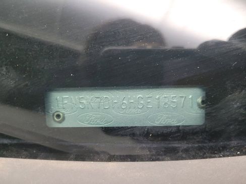 Used 2017 Ford Explorer XLT w/ Equipment Group 202A image 33