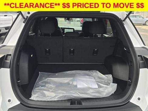 New 2026 Chevrolet Equinox LT FWD image 29
