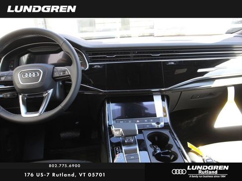 New 2026 Audi Q3 quattro 2.0T AWD/4WD image 22