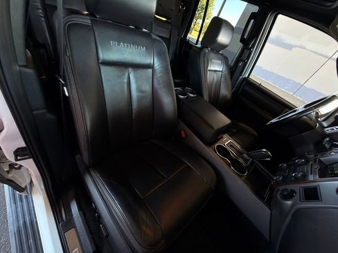 Used 2017 Ford Expedition Platinum AWD/4WD image 48