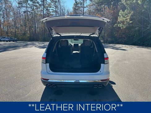 Used 2021 Lincoln Aviator Reserve w/ Equipment Group 201A image 7