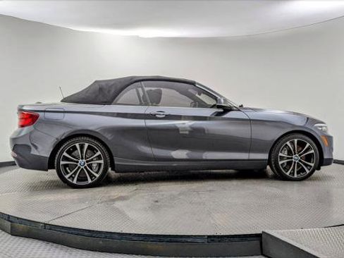 Used 2021 BMW 230i Convertible w/ Premium Package image 31