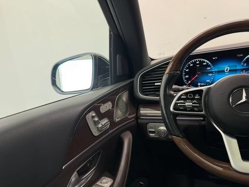Certified 2021 Mercedes-Benz GLS 450 4MATIC image 23