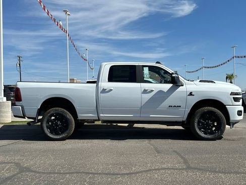 New 2026 RAM 2500 Laramie AWD/4WD image 6