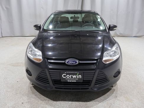 Used 2014 Ford Focus SE w/ SE Winter Package FWD image 6