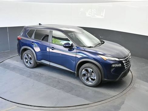 Used 2026 Nissan Rogue SV FWD image 48
