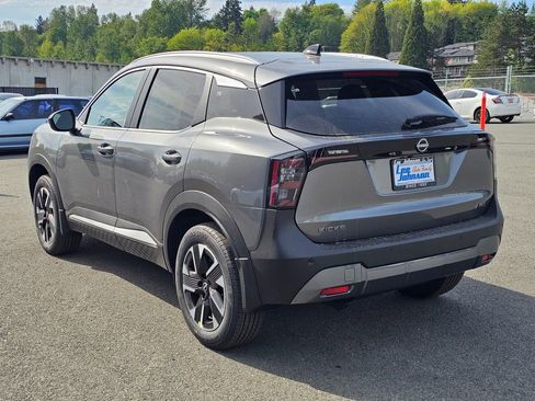 New 2026 Nissan Kicks SV w/ SV Premium Package AWD/4WD image 7