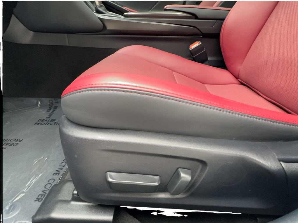 Used 2023 Lexus IS 300 w/ Comfort Package RWD image 23