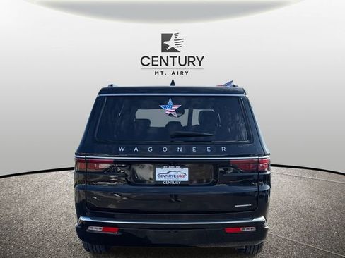 Used 2024 Jeep Wagoneer L Series II w/ Flexible Seating Group image 3