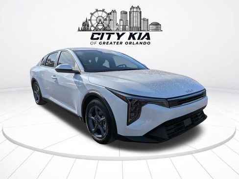 New 2026 Kia K4 FWD image 8