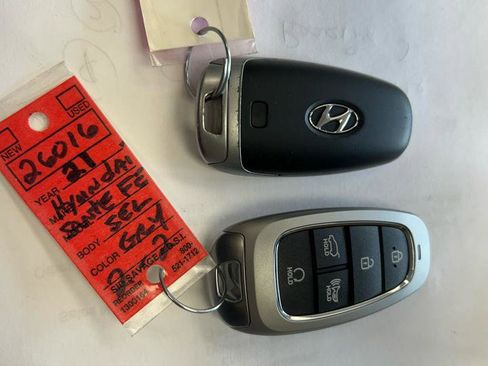 Used 2021 Hyundai Santa Fe SEL w/ Convenience Package image 21