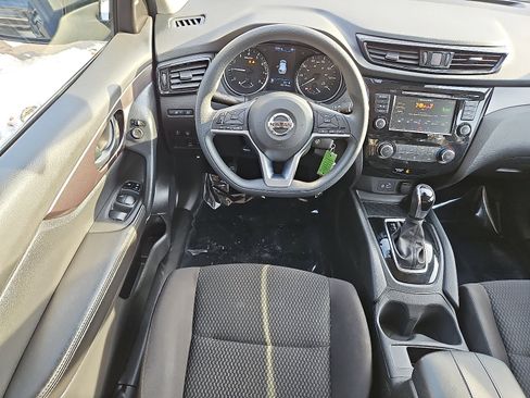 Certified 2022 Nissan Rogue Sport S image 11