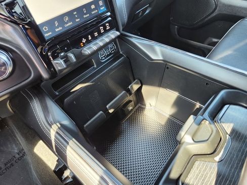 Used 2022 RAM 1500 Limited image 13