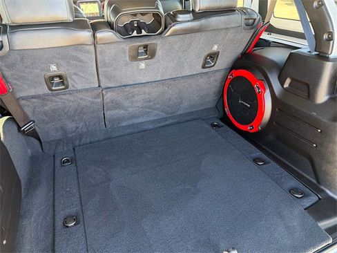 Used 2022 Jeep Wrangler Unlimited Sahara image 10