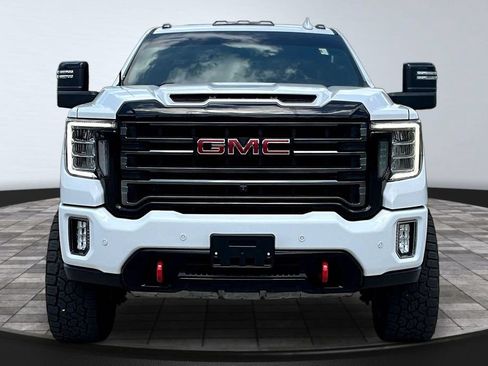 Used 2022 GMC Sierra 2500 AT4 w/ AT4 Preferred Package AWD/4WD image 2