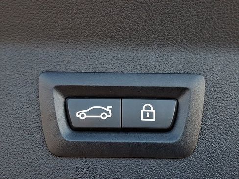 Used 2021 BMW X3 xDrive30i w/ Convenience Package image 31