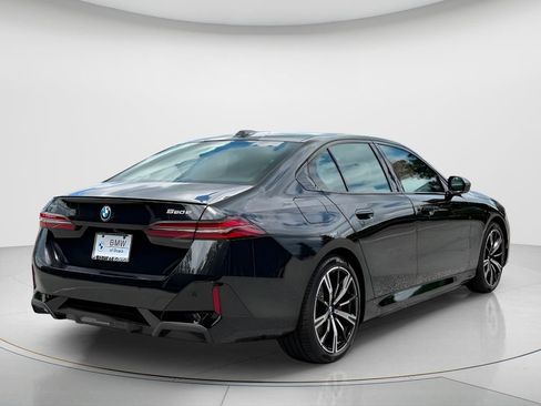 New 2027 BMW 550e xDrive w/ Premium Package AWD/4WD image 5